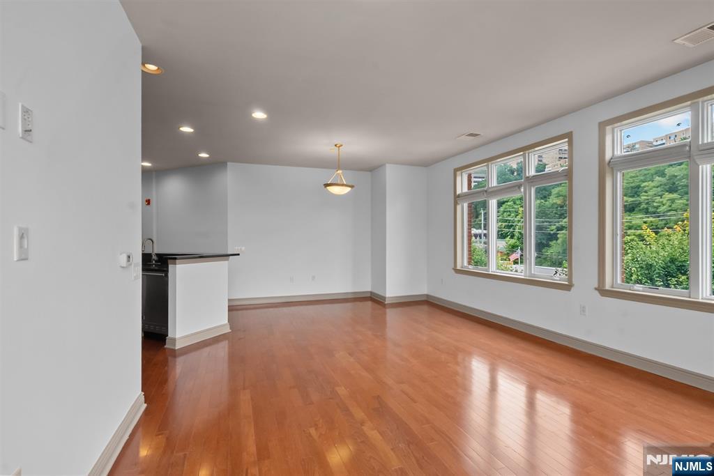 7400 River Road 438 - Photo 2
