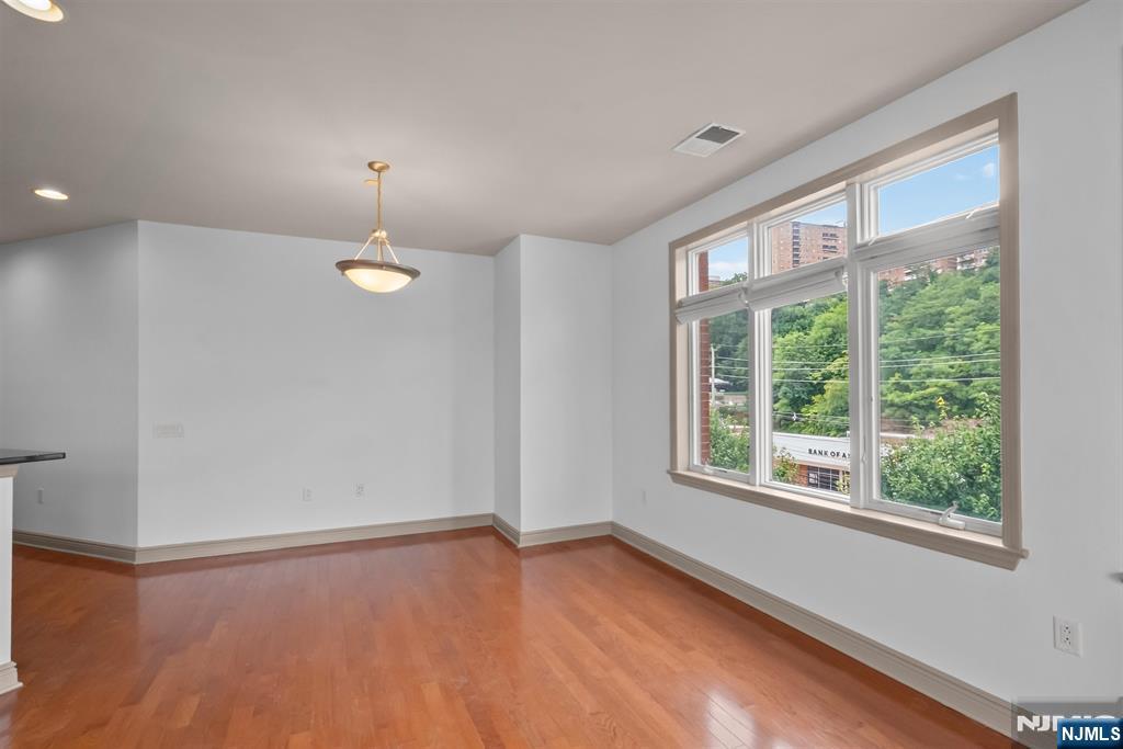 7400 River Road 438 - Photo 4