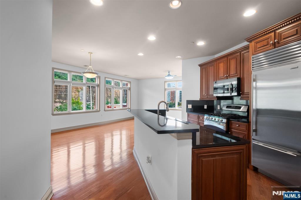 7400 River Road 438 - Photo 5