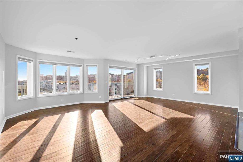 509 Stockton Court - Photo 3