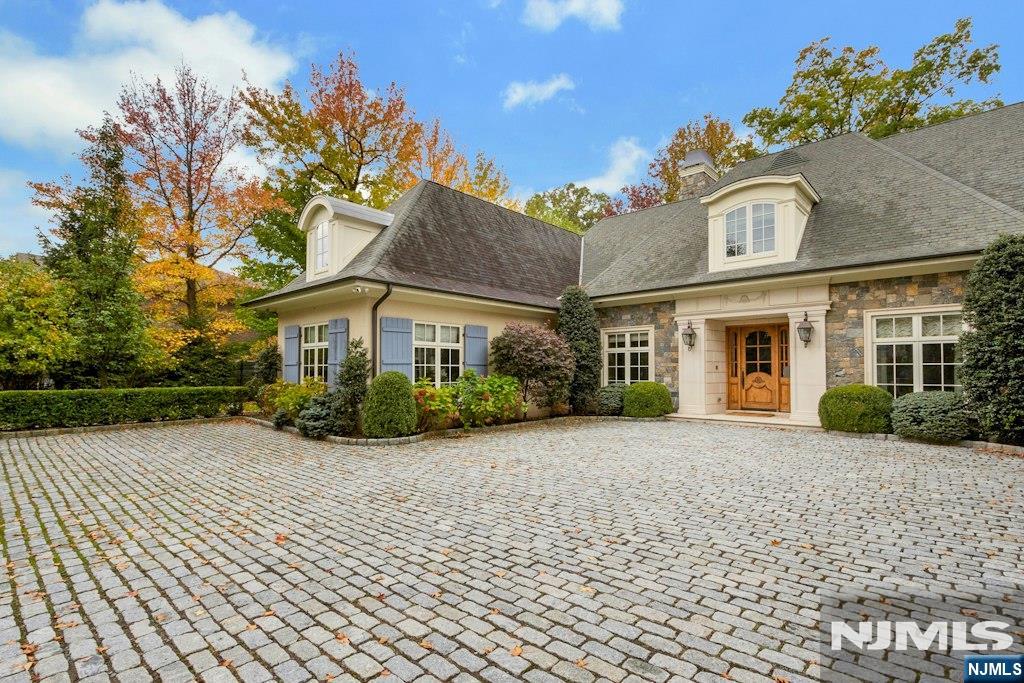 74 Roberts Road - Photo 3