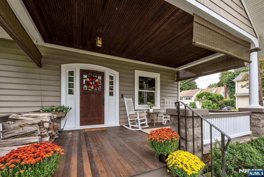 365 Walthery Avenue - Photo 3