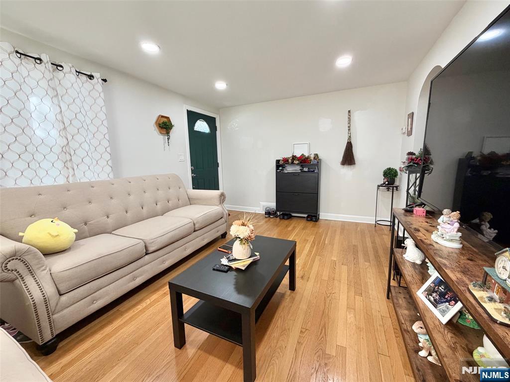 191 Elder Avenue - Photo 4