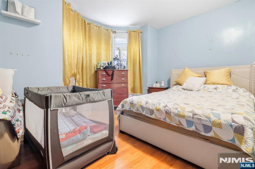 337 Summer Avenue - Photo 5