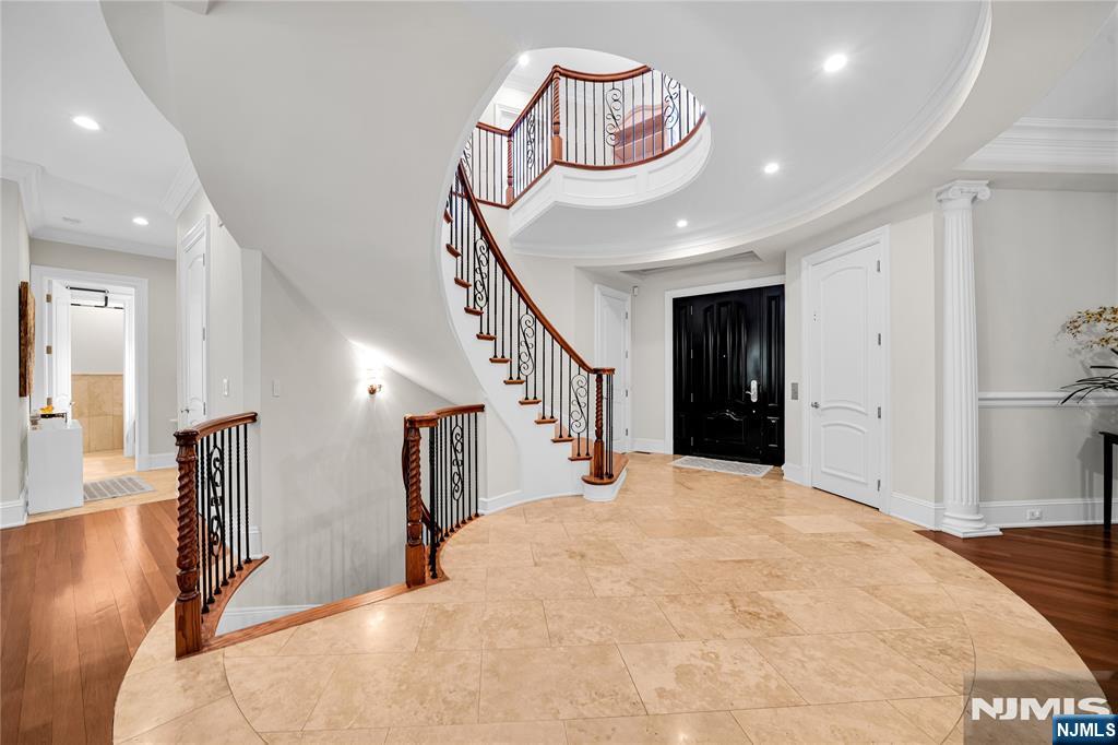 713 Bellaire Drive — photo 8
