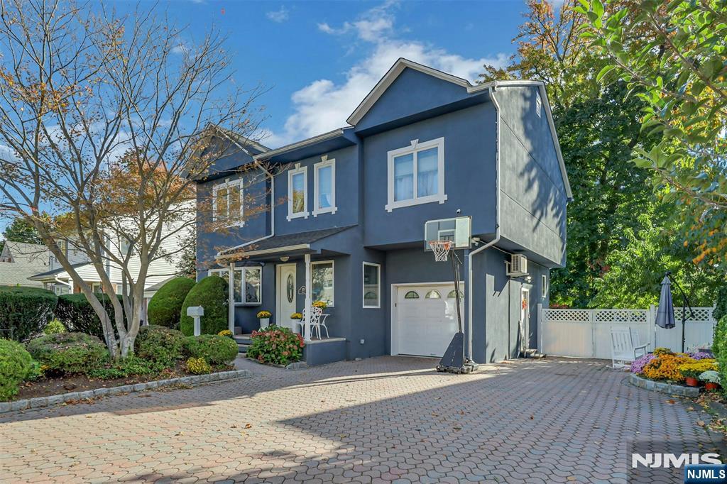 123 Sussex Road - Photo 3