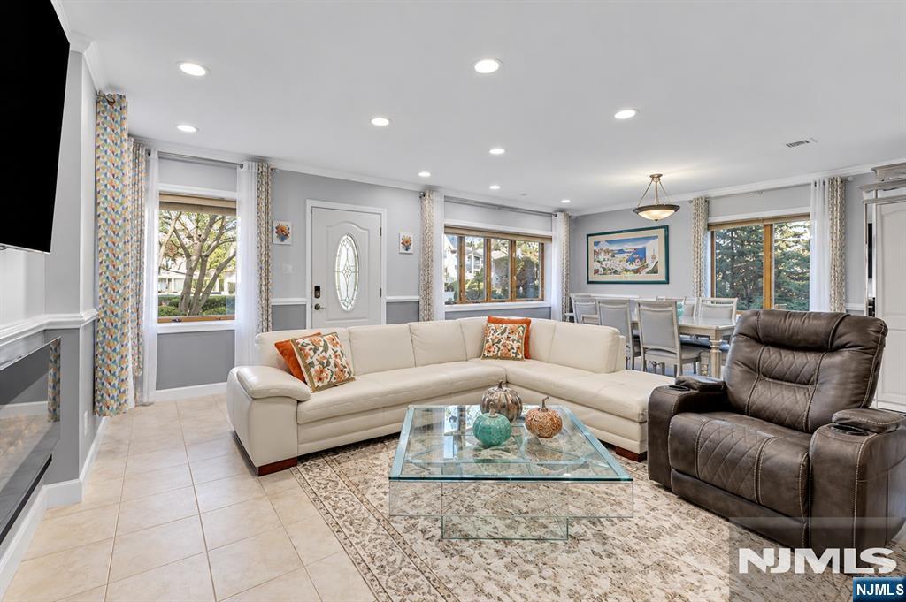 123 Sussex Road - Photo 5