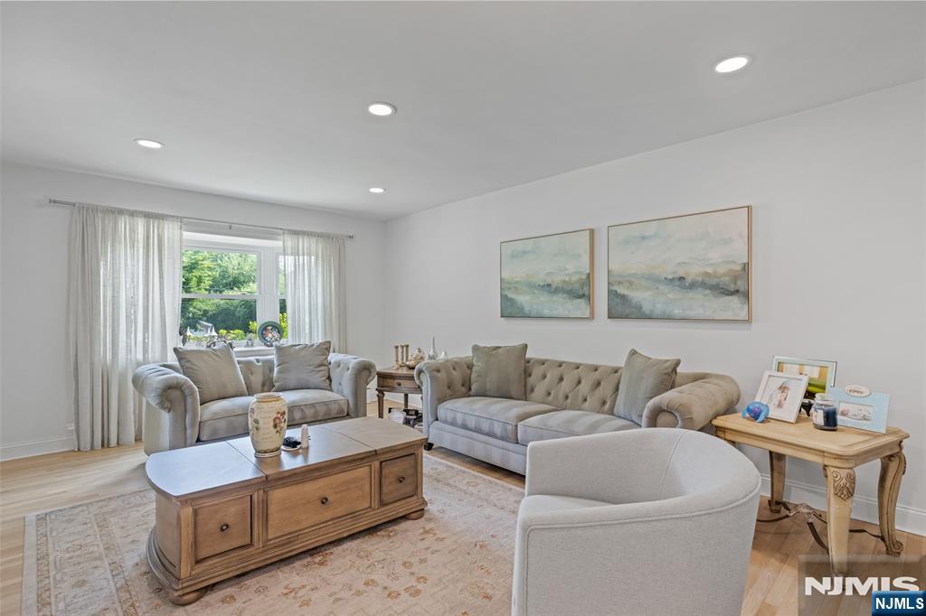 Photo 3 of Single family home for sale at 34 Andrew Ave, Oakland, NJ 07436 | MLS# 26037920 | Listing updated on 2026-10-07