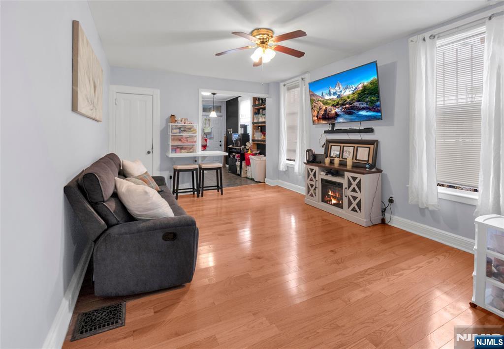 240 N 19th Street - Photo 5