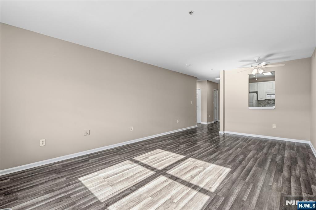 905 River Road 204 - Photo 3