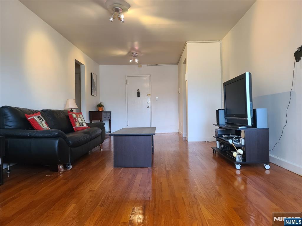 2200 Center Avenue E-6 - Photo 2