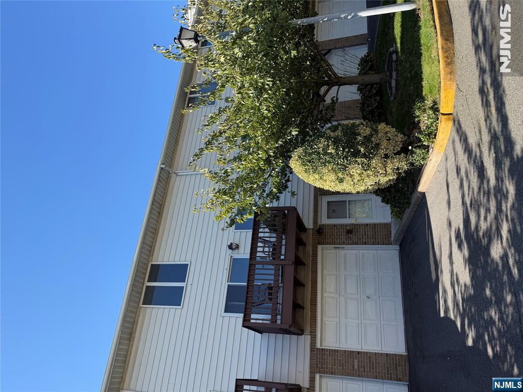 16 Westervelt Place - Photo 1