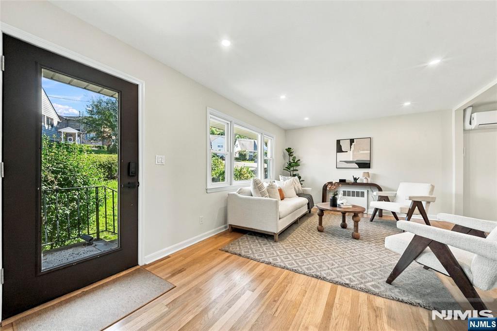 Photo 3 of Single family home for sale at 340 Northwood Way, Palisades Park, NJ 07650 | MLS# 26037947 | Listing updated on 2026-10-08