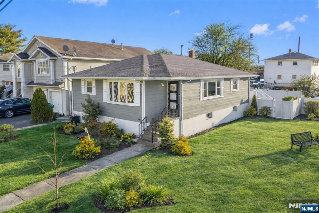 112 Garibaldi Avenue