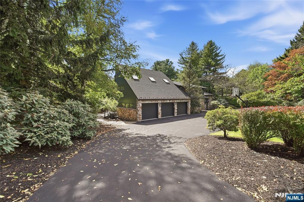 299 Forest Road - Photo 3