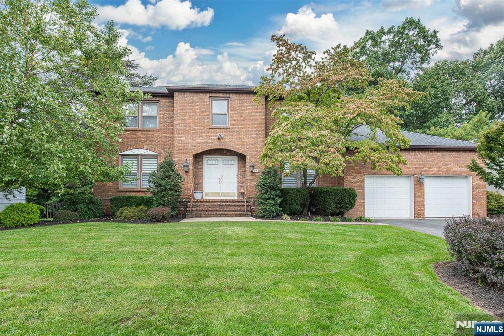 178 Webster Drive - Photo 1