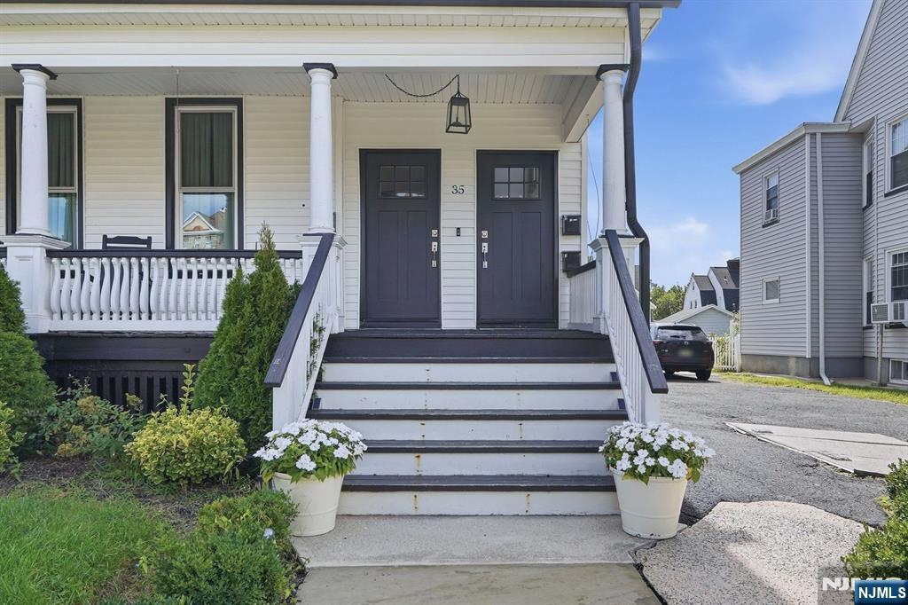 35 Rossmore Place 2 - Photo 4