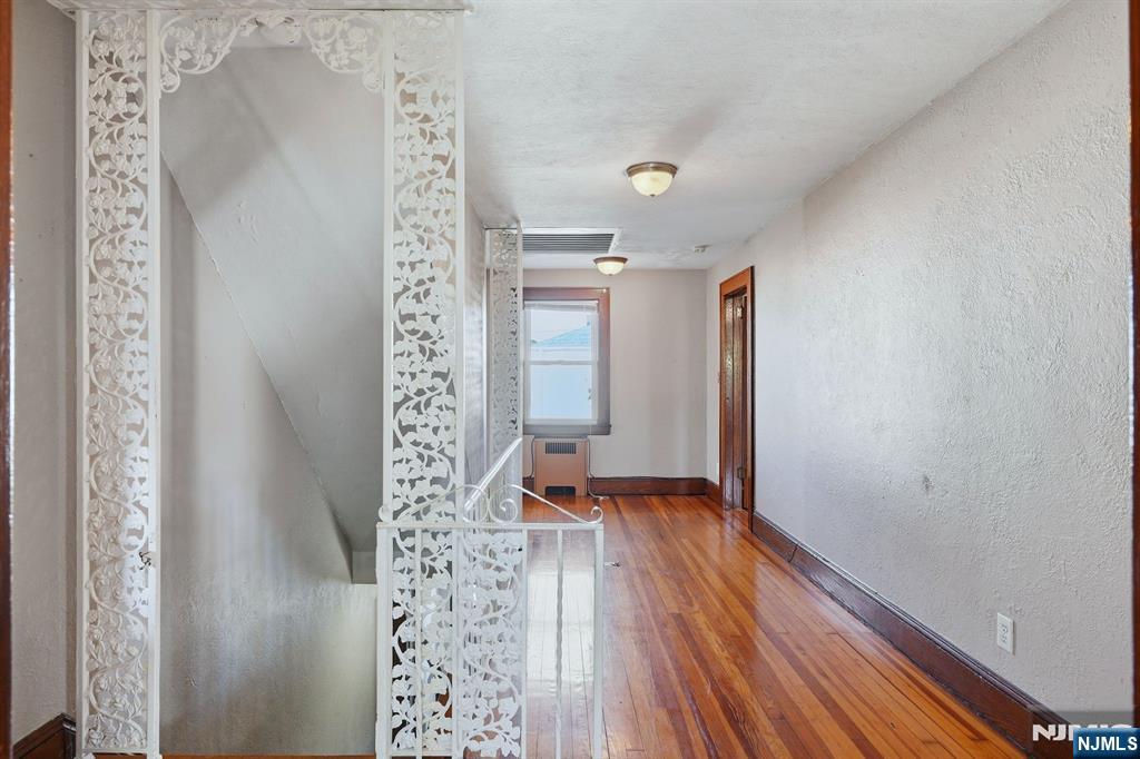 530-532 Broad Street 2 - Photo 5