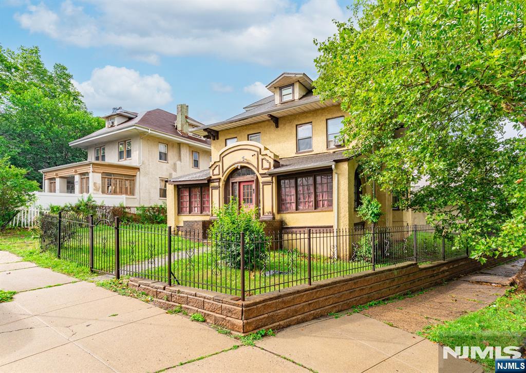 Photo 3 of Single family home for sale at 233 237 Meeker Ave, Newark, NJ 07112 | MLS# 26037985 | Listing updated on 2026-10-07