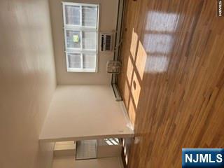 222 Garibaldi Avenue 21 - Photo 4