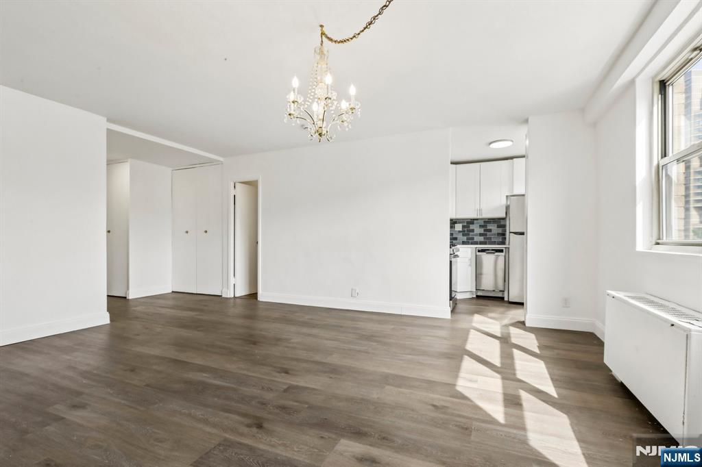 7100 JFK Blvd E 2L - Photo 4