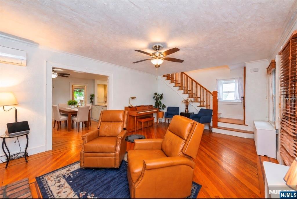 84 Johnson Avenue - Photo 4