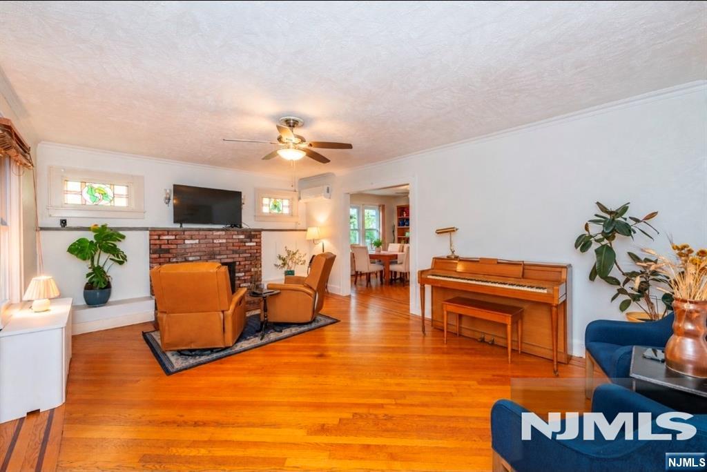 Photo 4 of Single family home for sale at 84 Johnson Ave, Bloomfield, NJ 07003 | MLS# 26038007 | Listing updated on 2026-10-07