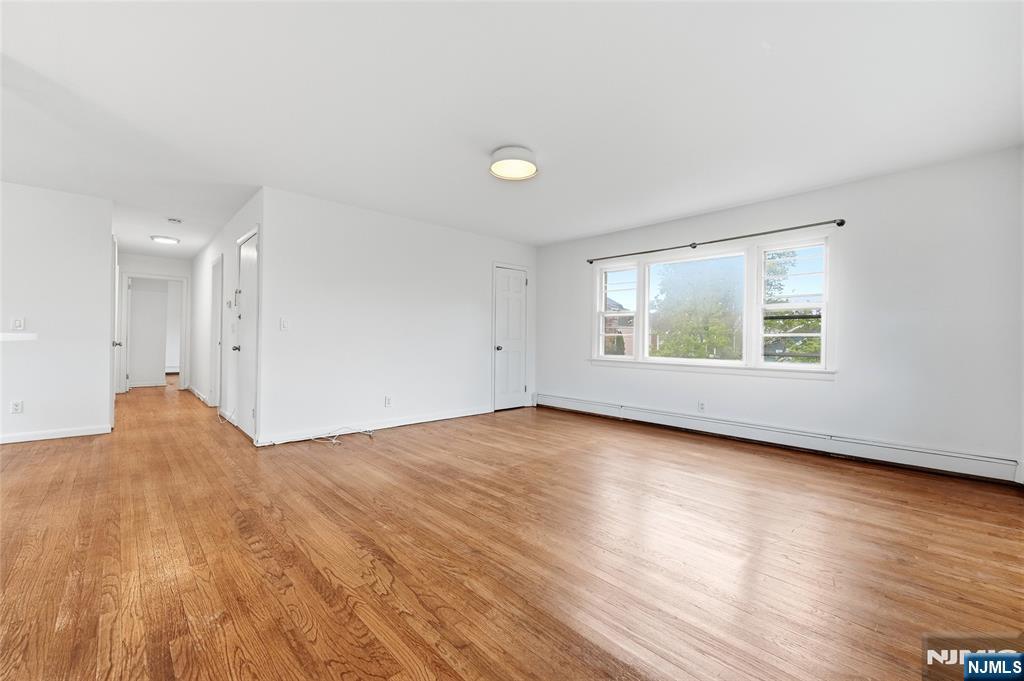 15 Monroe Place 2 - Photo 5