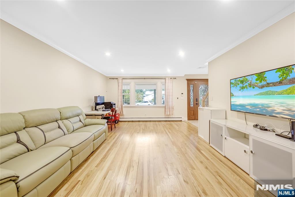 99 Lambert Place - Photo 5
