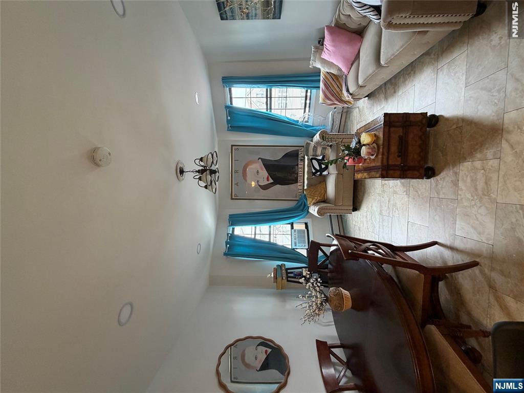 22 17th Avenue - Photo 4
