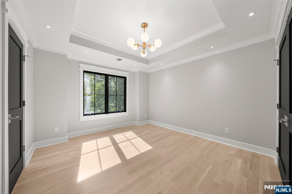 671 Delaware Avenue — photo 15