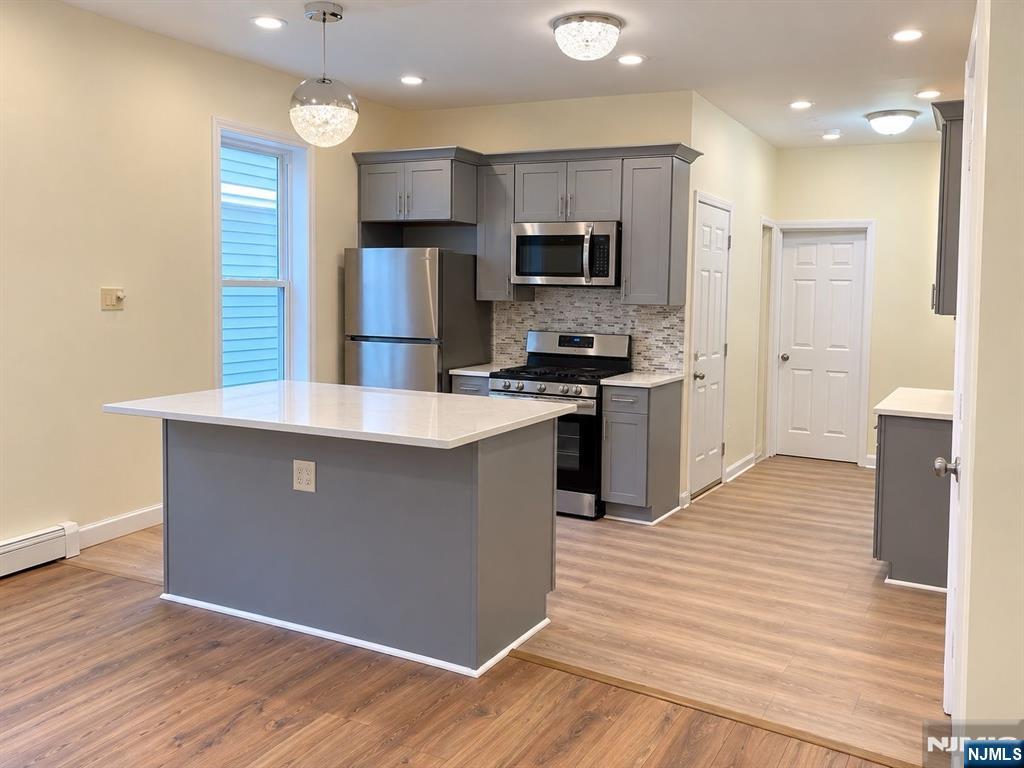 29-31 Goodwin Avenue - Photo 2