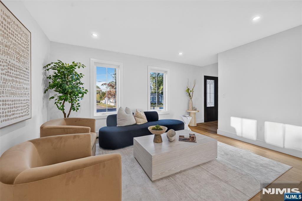 93 Highland Avenue - Photo 5