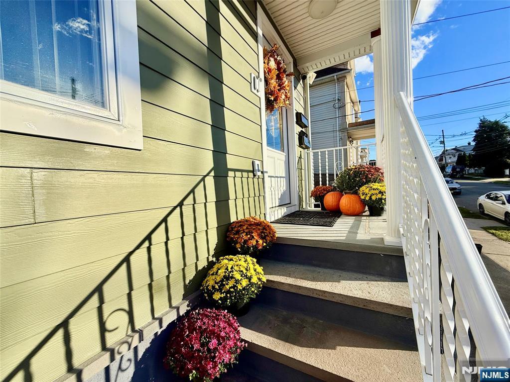 206 Wessington Avenue - Photo 2