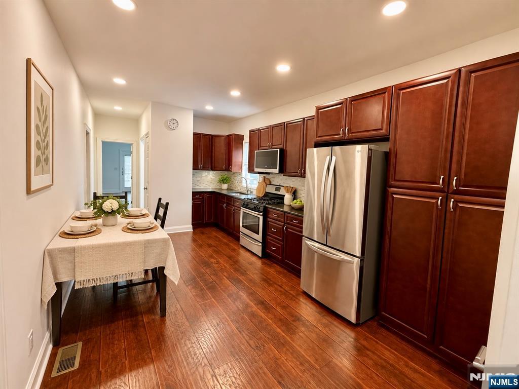 206 Wessington Avenue - Photo 4