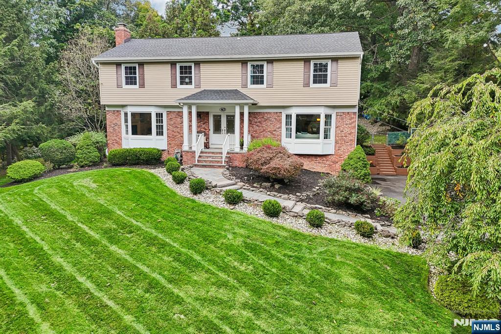 40 Brook Terrace - Photo 1