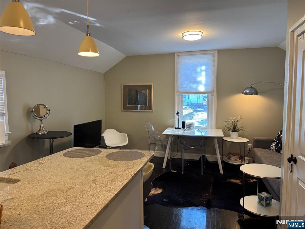 128 Engle Street B - Photo 2