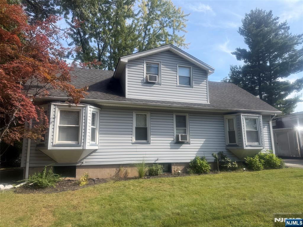 70 Glen Avenue 1 - Photo 2