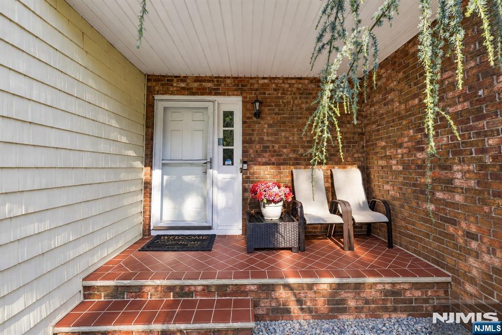 Photo 2 of Townhouse for sale at 89 Lexington Ln, Wayne, NJ 07470 | MLS# 26038065 | Listing updated on 2026-10-08