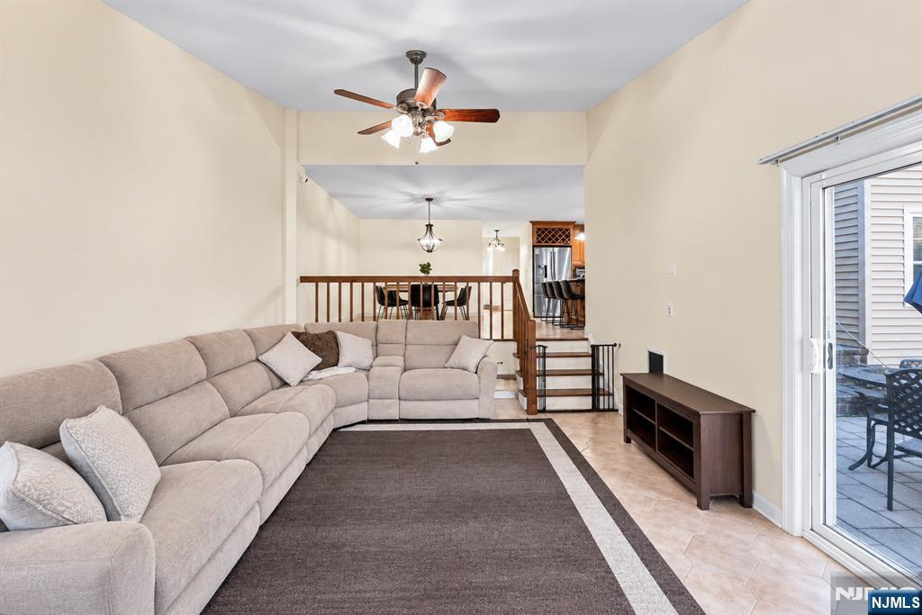 89 Lexington Lane - Photo 4