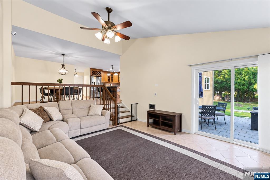 89 Lexington Lane - Photo 5