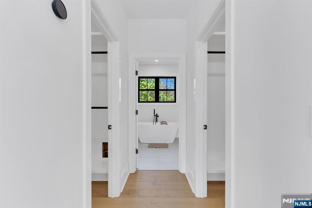 32 Townsend Drive — photo 12