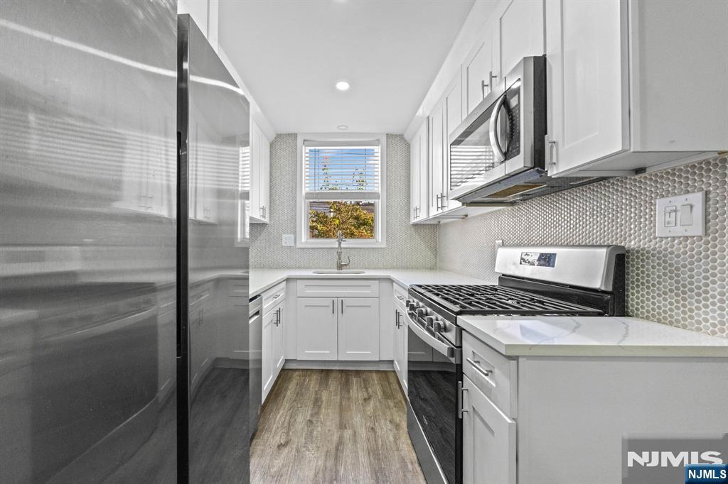 4 Parkside Lane - Photo 3