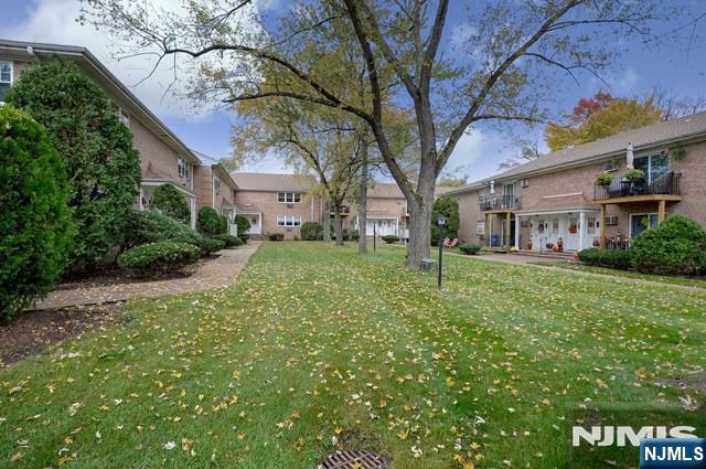 636 Godwin Avenue 9B - Photo 2