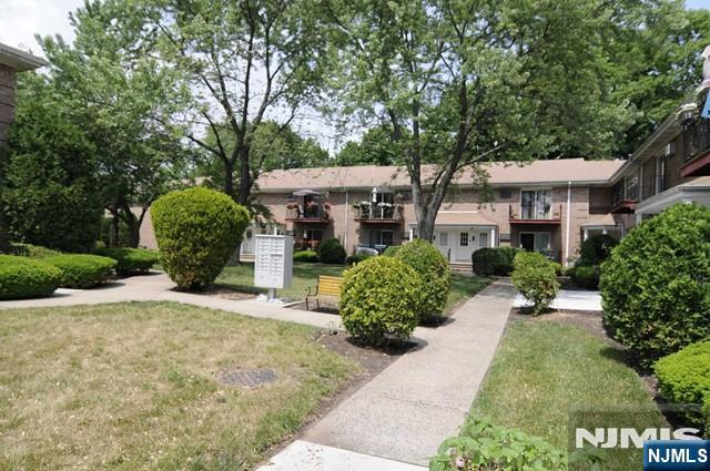 636 Godwin Avenue 9B - Photo 3