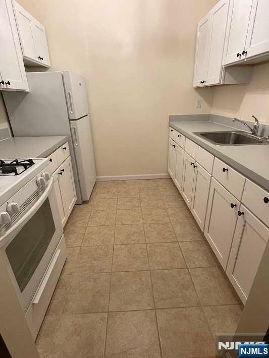 636 Godwin Avenue 9B - Photo 4