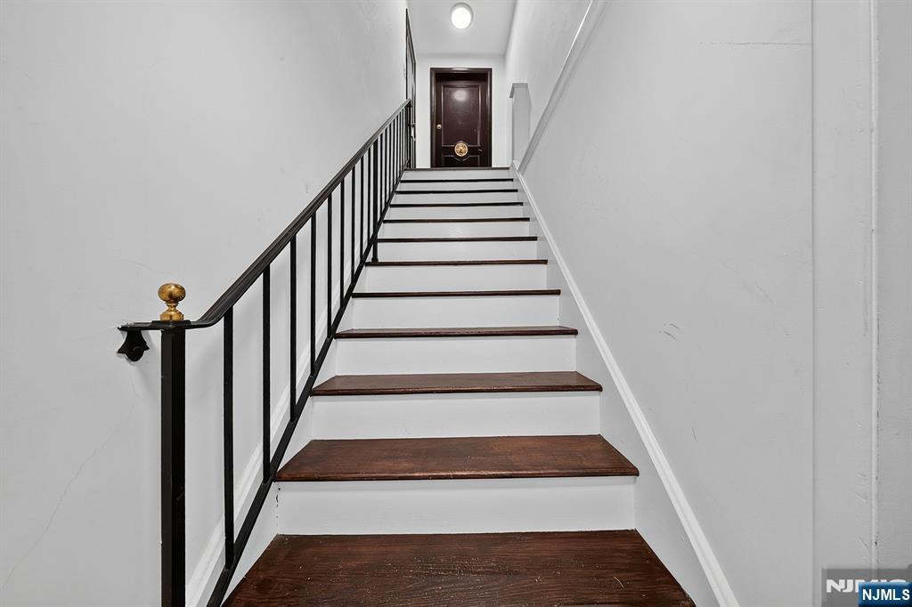 24-26 Don Bosco Avenue 2 - Photo 2