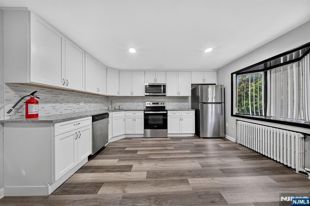 24-26 Don Bosco Avenue 2 - Photo 3
