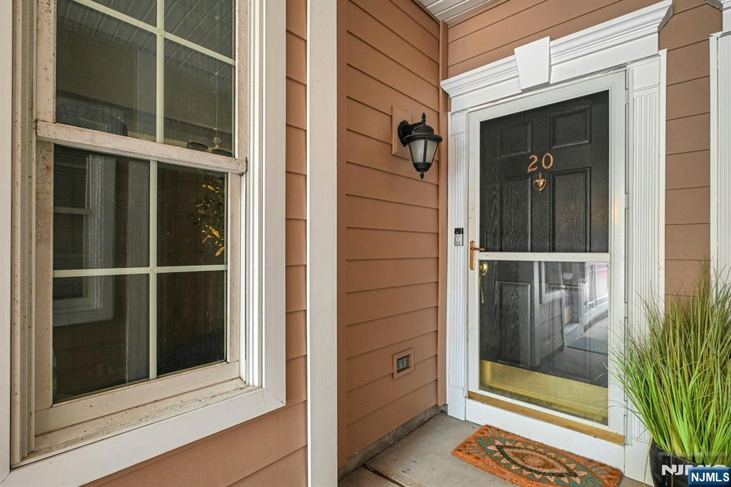20 Lydia Drive - Photo 2