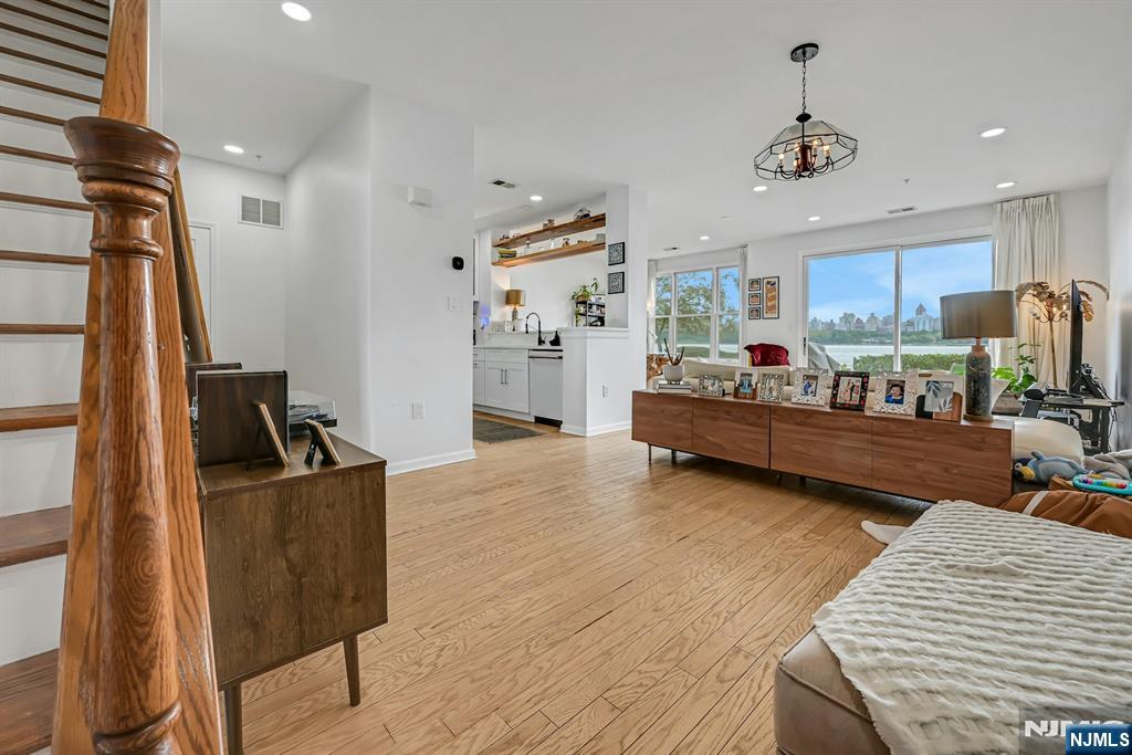 20 Lydia Drive - Photo 3